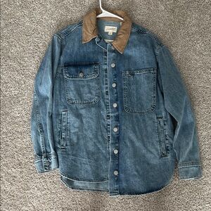 Universal Thread Blue Denim Jacket with Tan Collar
